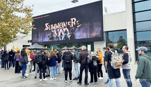 ▲ 대회 시작 전인 아침부터 많은 수의 인파가 모였다 (사진제공: 컴투스)