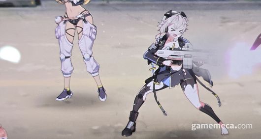 ▲ 중파, 기본 복장과 사뭇 다르다 (사진: 게임메카 촬영)