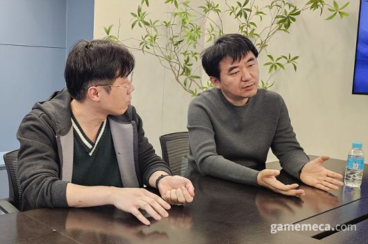 ▲ 박 대표는 액션 경험 강화를 위해 다양한 방면해서 접근하였음을 강조했다 (사진제공: 웹젠)