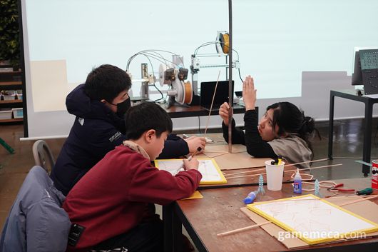 ▲ 청소년 창의 교육 현장 (사진제공: 스마일게이트)