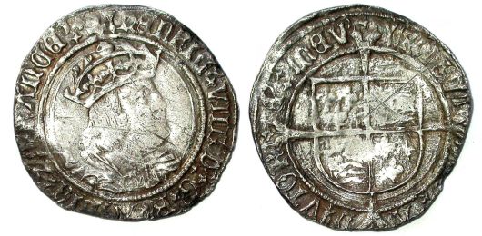 헨리 8세 시절 은화. 형편없는 은 함유로 악명 높았다.
     The Trustees of the British Museum