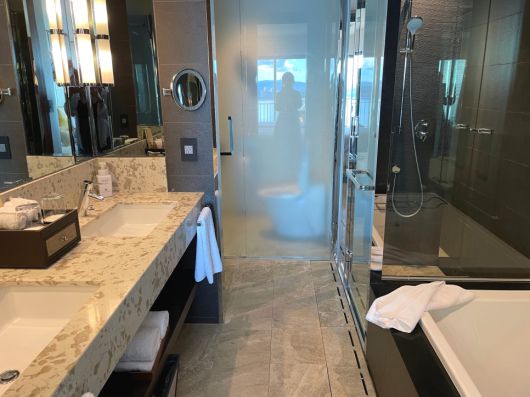 더 츠바키 타워 카멜리아룸 객실.  /사진= 강예신 여행+ 기자