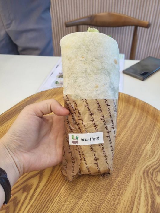 완성한 랩 샌드위치/사진=강찬미 여행+기자