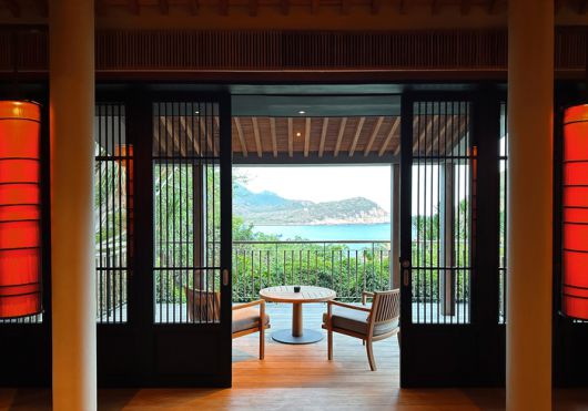 파빌리온 내부의 테라스 / 사진=권효정 여행+ 기자