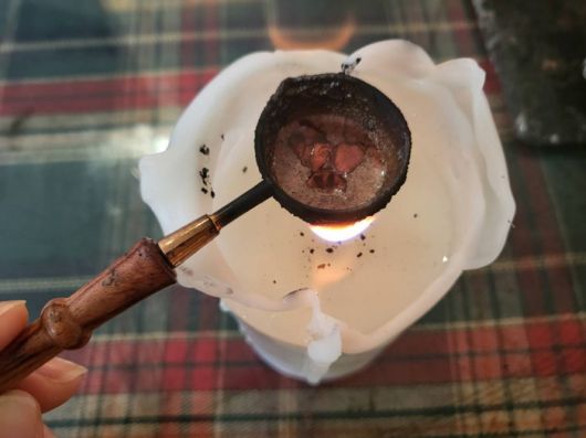 알갱이가 녹고 있는 모습/사진=강찬미 여행+기자