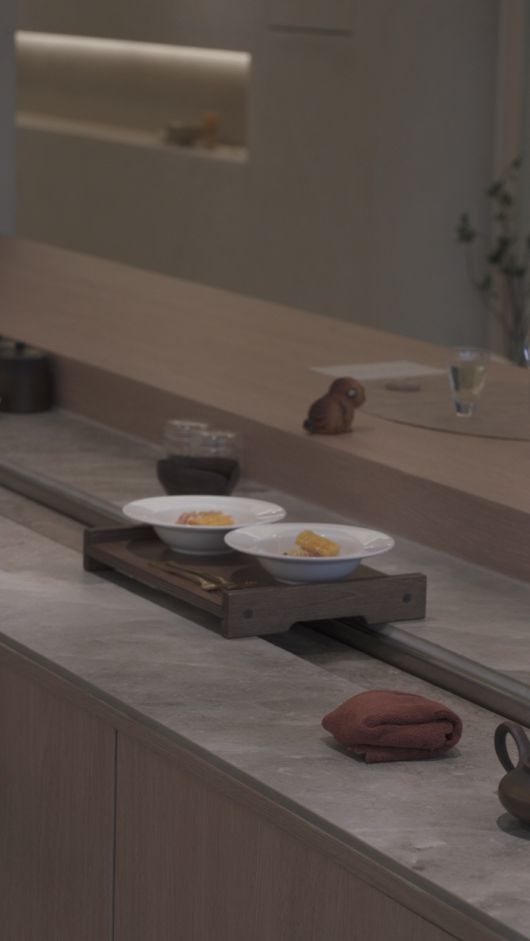 서빙 준비 중인 옥수수 콜드 파스타/사진=김희수 영상PD