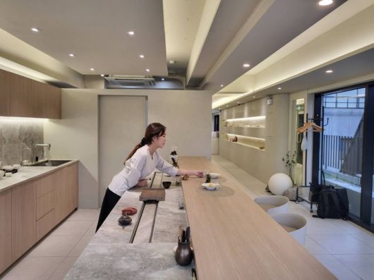 메뉴 준비 중인 김은지 대표의 모습/사진=강찬미 여행+기자