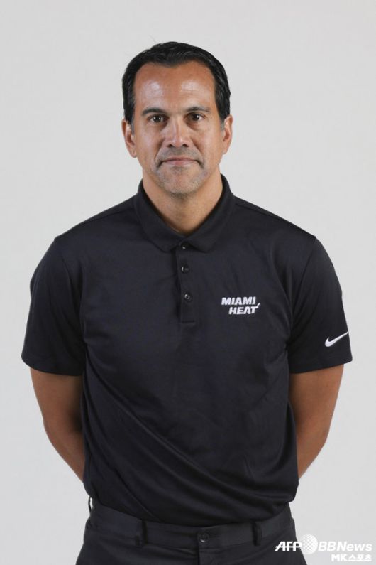 스포엘스트라 감독은 단장들에게 좋은 평가를 받았다. 사진=ⓒAFPBBNews = News1