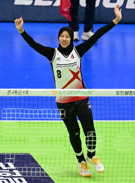 2023-24 V리그 여자부 원정경기 현대건설전 득점 후 메가와티 항에스트리 페르티위. 사진=한국배구연맹 제공