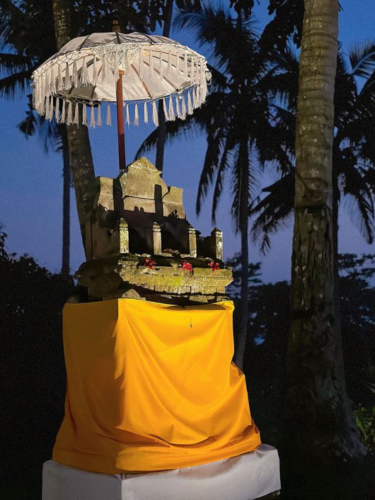 호텔 곳곳에 자리한 작은 사원 / 사진=권효정 기자