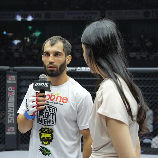 카밀 마고메도프가 제2회 로드FC 글로벌 토너먼트 라이트급 준준결승 통과 소감을 말하고 있다. 사진=세계격투스포츠협회