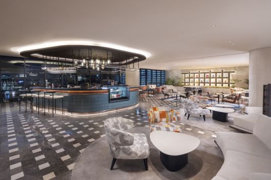 머큐어 서울 마곡 6층 로비 라운지 앤 바 / 사진=머큐어 서울 마곡