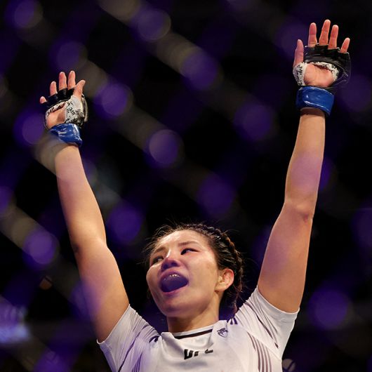UFC 277 경기 후 ‘내가 이겼다’고 반응하는 김지연. 사진=Getty Images=연합뉴스 제공