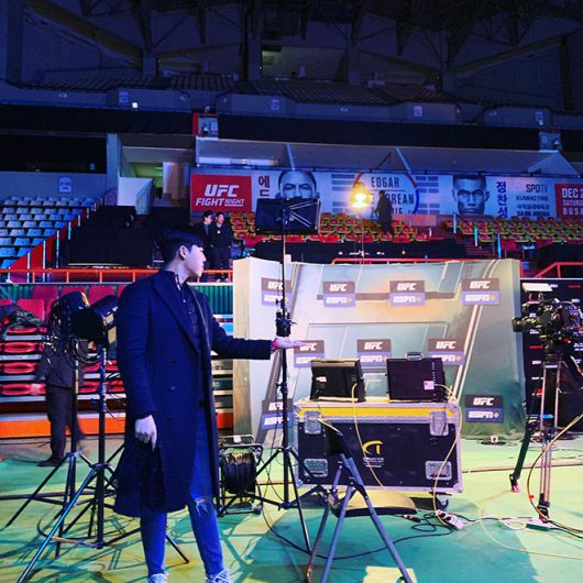 2019년 12월 UFC 부산광역시 사직체육관 대회 현장에서 홍석현 아나운서. 사진=본인 제공