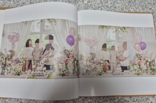 일본도 살인사건 피해자 김 모씨(43)가 부인, 자녀들과 찍은 가족사진. (유족 측 제공)