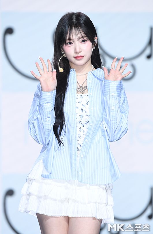 5일 오후 서울 강남구 일지아트홀에서 리센느(RESCENE, 원이, 리브, 미나미, 메이, 제나)의 미니 2집 ‘Glow Up’ 발매 기념 미디어 쇼케이스가 개최됐다. / 사진 = 천정환 기자