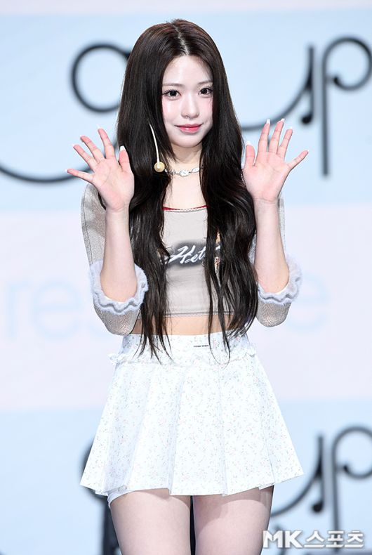 5일 오후 서울 강남구 일지아트홀에서 리센느(RESCENE, 원이, 리브, 미나미, 메이, 제나)의 미니 2집 ‘Glow Up’ 발매 기념 미디어 쇼케이스가 개최됐다. / 사진 = 천정환 기자