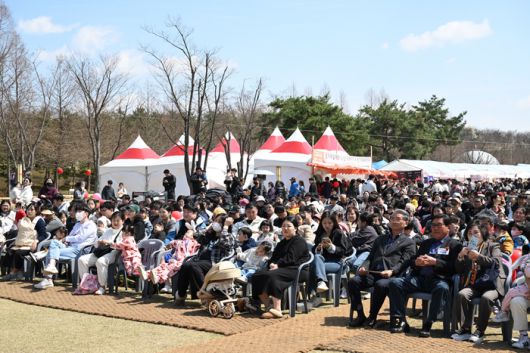 논산 딸기축제 [사진 = 논산시]