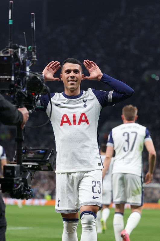 포로는 값진 동점골을 터뜨리며 토트넘의 패배를 막았다. 사진=EPA=연합뉴스 제공