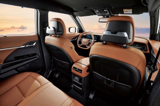 토레스 하이브리드 실내 [사진출처=KGM]