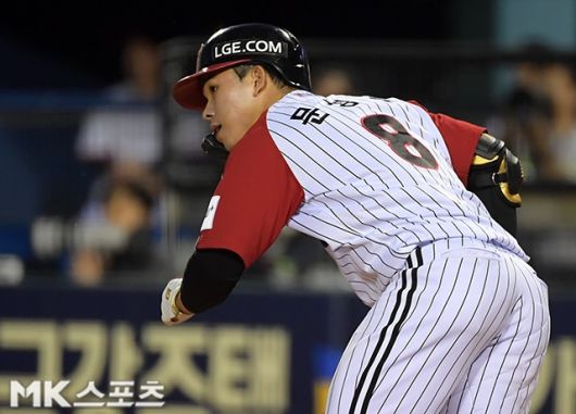 LG 문성주는 15일 잠실 삼성전에서 쐐기 2타점 적시타로 팀 승리에 앞장섰다. 사진=천정환 기자