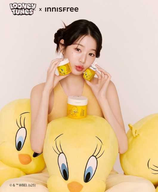 트위티와 협업한 이니스프리 비타민 C라인 화보 이미지 [이니스프리 인스타그램]