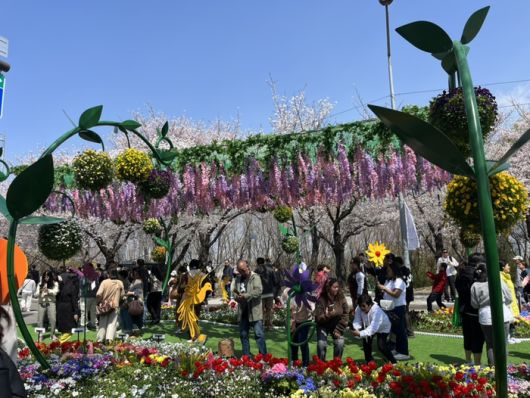 봄꽃정원 입구 / 사진= 문서연 여행+ 기자