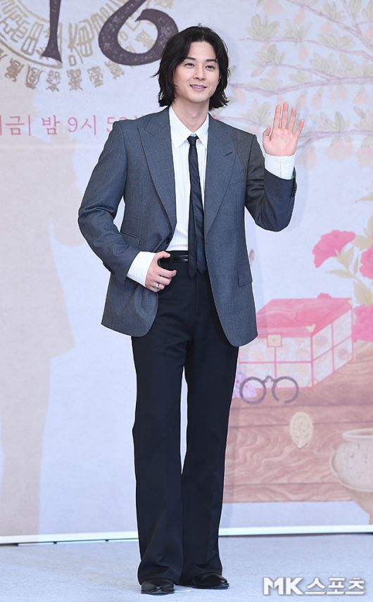 17일 오후 서울 목동 SBS에서 SBS 새 금토드라마 ‘귀궁’의 제작발표회가 진행됐다. 이날 제작발표회에서는 윤성식 감독, 육성재, 김지연, 김지훈이 참석했다. / 사진 = 천정환 기자