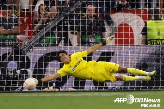 알 힐랄 수문장은 2022 카타르 월드컵 모로코의 4강 신화 주역 야신 부누다. 사진(부다페스트 헝가리)=AFPBBNews=News1