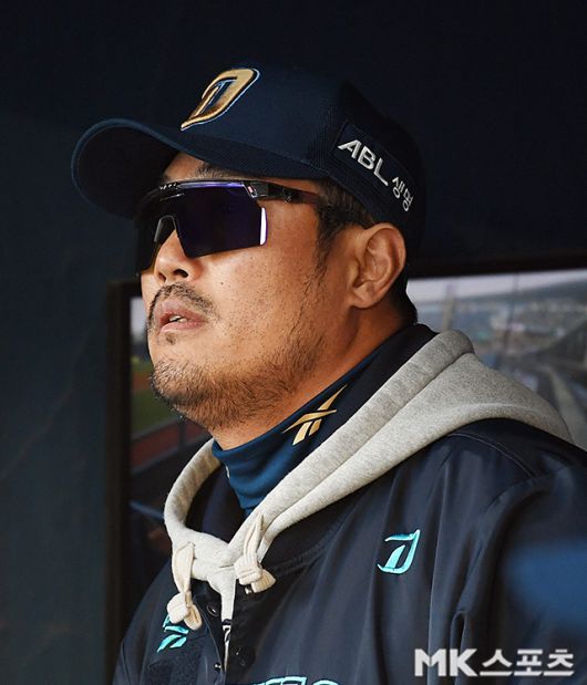 NC의 지휘봉을 잡고 있는 이호준 감독. 사진(잠실 서울)=천정환 기자