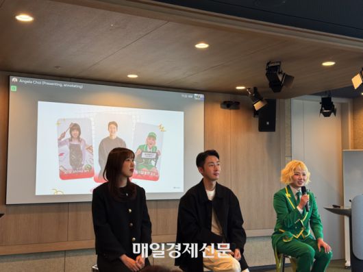 25일 서울시 강남구 구글코리아 사무실에서 열린 유튜브 쇼츠 워크숍. 왼쪽부터 크리에이터 ‘오!모 아트’, ‘주서방’, ‘몸치탈출연구소’가 각자의 유튜브 쇼츠 제작 뒷이야기를 공유하고 있다. [사진 = 정호준 기자]