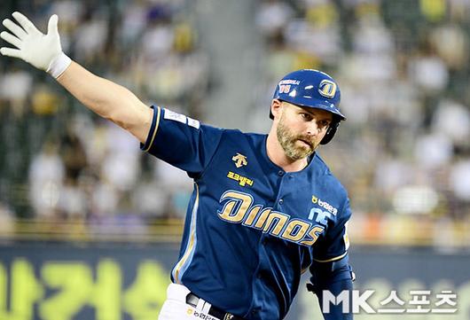 데이비슨은 30일 광주 KIA전에서 호쾌한 장타력을 뽐냈다. 사진=김영구 기자