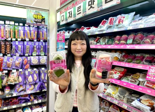 편의점 CU가 편의점 업계 최초로 디저트 브랜드 ‘당과점’을 론칭하고 맛과 품질에 집중한 프리미엄 디저트 상품들을 본격 출시한다고 밝혔다. [사진 = BGF리테일 제공]