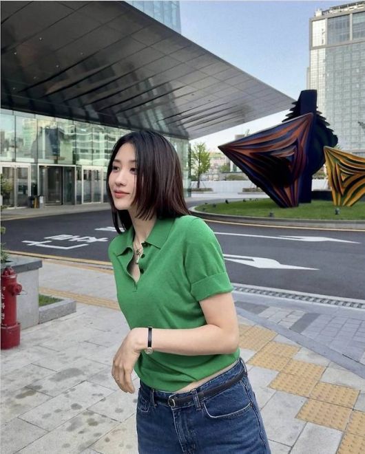 이번 룩은 이지하면서도 흐트러짐 없는 여유로움이 인상적이었다.사진=박하선 SNS