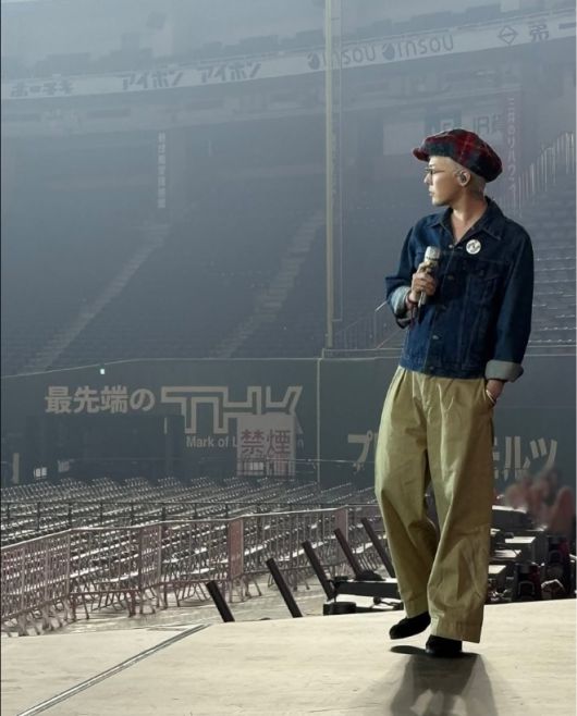 리허설임에도 불구하고 무대 위 분위기와 GD의 존재감은 이미 본 공연 못지않았다.사진=지드래곤 SNS