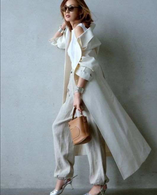 유도선수 출신 격투기 스타 추성훈의 아내이자 일본 톱모델인 야노시호가 9일 인스타그램에 여러 장의 스타일링 컷을 공개했다.사진=야노시호 SNS