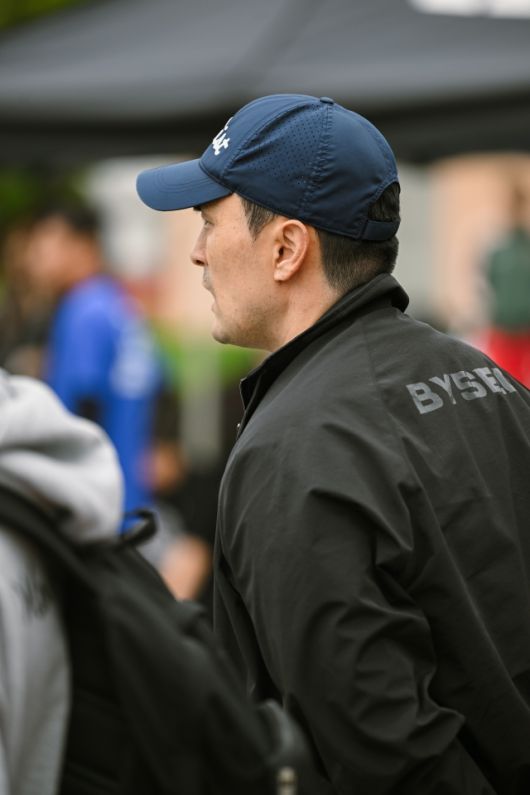 구나단 감독은 “아이들은 섬세하게 하나씩 다 챙겨줘야 한다. 이곳에는 공부도 전교 1, 2등을 하면서 농구까지 잘하는 아이들이 있다. 가끔 농구하지 말고 공부하라고 농담도 하지만 아이들과 함께하는 시간만큼 행복할 때가 없다. 둘 다 잘하는 아이들은 정말 멋지기도 하다”고 이야기했다. 사진=KXO 제공