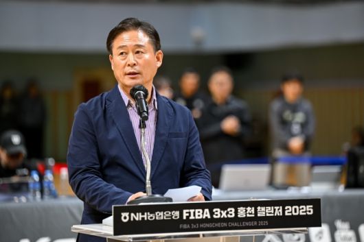 신영재 군수는 “손님을 따뜻하게 맞이하는 문화가 중요하다. 홍천은 정이 많은 곳이다. 외국선수들이 올 때마다 지역 내 대표 음식점에서 식사를 했고 대화를 나눴다. 어쩌면 지역 상품의 홍보가 될 수도 있다. 먹거리는 대단히 중요하다. 그들이 다시 홍천을 찾는 이유가 된다”며 웃음 지었다.  사진=KXO 제공