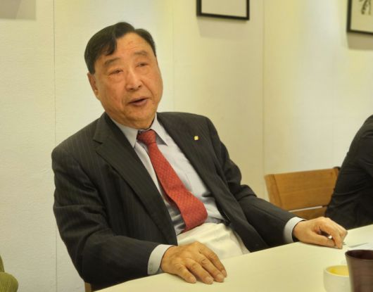 이희범 조형아트서울 조직위원장(부영그룹 회장)이 12일 열린 기자간담회에서 오는 29일 개막하는 제10회 조형아트서울의 주요 내용에 대해 소개하고 있다. 송경은 기자