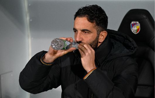 아모림 맨체스터 유나이티드 감독. 맨유는 올 시즌 초반 성적 부진을 이유로 에릭 텐하흐 감독을 내쳤다. 리그 성적만 보면 반등 실패다. 맨유가 올 시즌 기록 중인 17패 중 13패가 아모림 감독 체제에서 당한 것이다. 사진=REUTERS=연합뉴스 제공