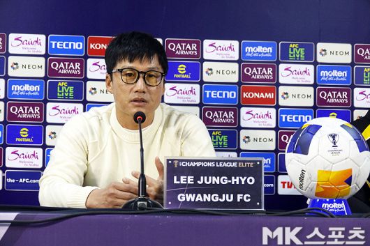 광주 FC 이정효 감독. 사진=이근승 기자