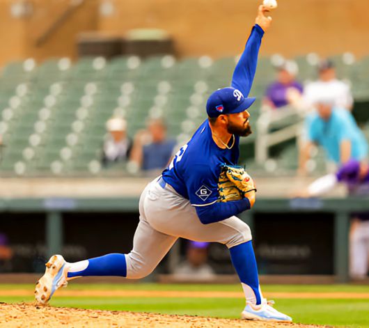 알렉 감보아가 2024년 2월 미국 애리조나주 솔트 리버 필드에서 로스앤젤레스 다저스의 스프링캠프 투수로 등판하여 콜로라도 로키스를 상대하고 있다. 사진=Getty Images=연합뉴스 제공