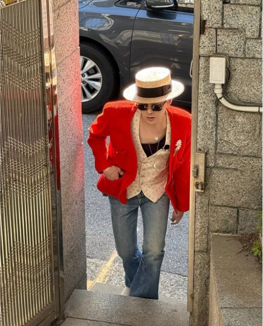 지드래곤이 ‘할명수’ 출연 촬영 후기를 공개했다. 사진=지드래곤 부계정