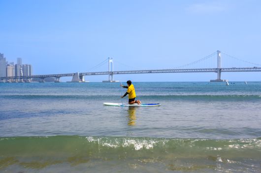 SUP 성지로 불리는 광안리 해변 / 사진=한국관광공사
