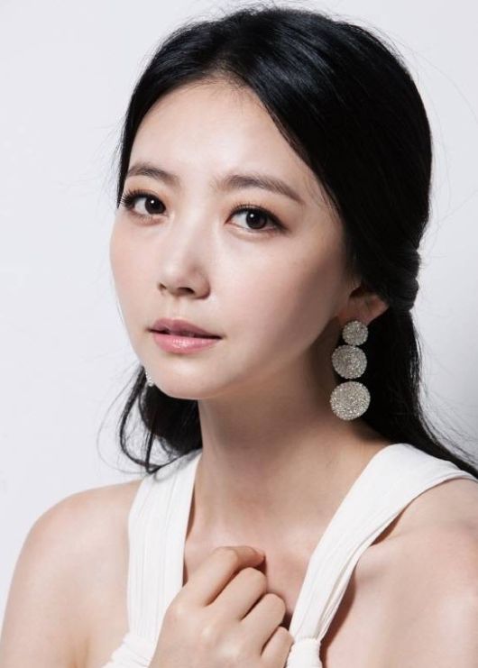 결혼식 일주일 만에 남편 A씨 관련 논란에 휩싸인 임성언. 사진 ㅣ스타투데이DB