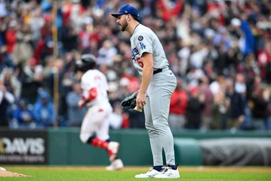 베시아는 스리런 홈런을 허용했다. 사진= Getty Images/AFP= 연합뉴스 제공