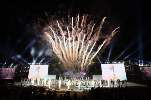 밀양강 오딧세이 불꽃놀이 / 사진= 밀양시 제공