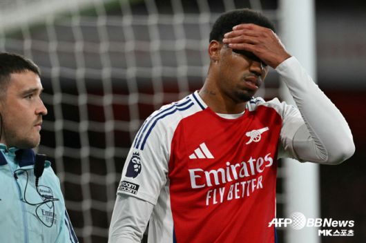 아스널은 우승컵과 인연을 맺지 못했다. 가브리엘이 올 시즌 후반기 햄스트링에 문제가 생기면서 두 달 이상 결장했던 까닭이다. 사진=AFPBBNews=News1