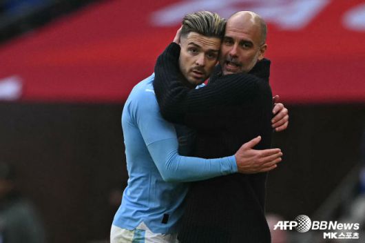 잭 그릴리쉬, 펩 과르디올라 감독. 사진=AFPBBNews=News1