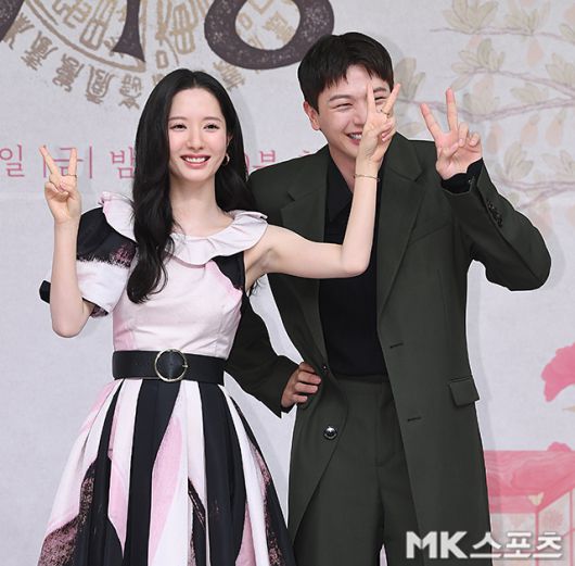 ‘귀궁’은 무녀 여리와 전생의 이무기 강철이, 그리고 왕실의 저주 팔척귀 사이에서 벌어지는 육신 쟁탈 로맨스를 그린 판타지 사극. 사진=천정환 기자